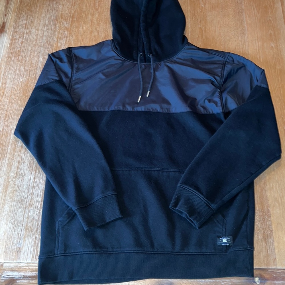 DC hoodie. Black. EUC.